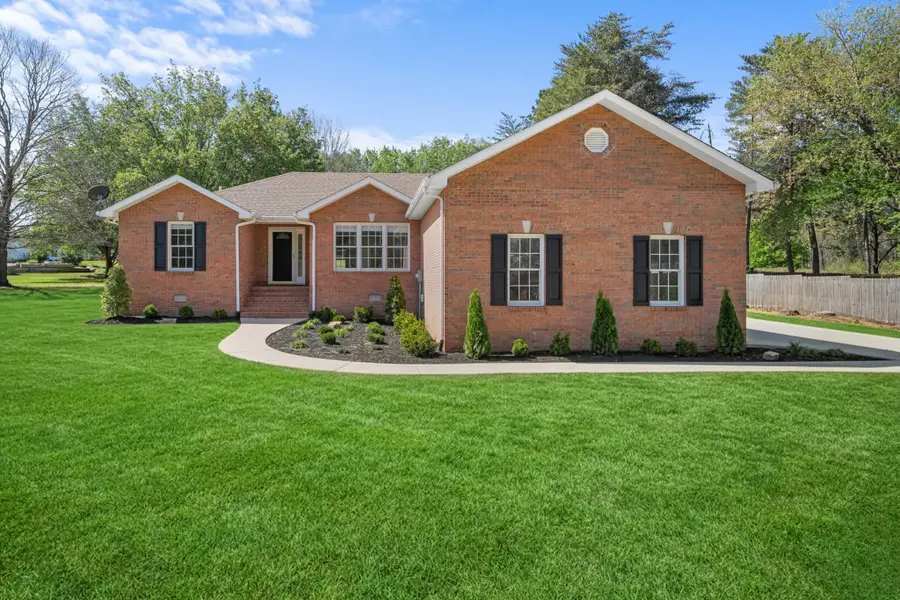 74 Maple Dr, Winchester, TN 37398 - #2