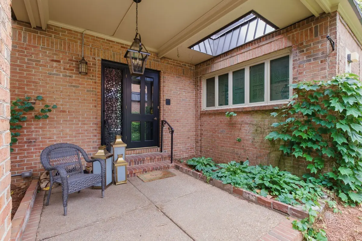 690 Timber Ln, Nashville, TN 37215 - #1