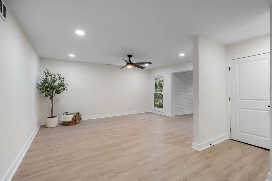 116 Harding Pl #C4, Nashville, TN 37205 - #3