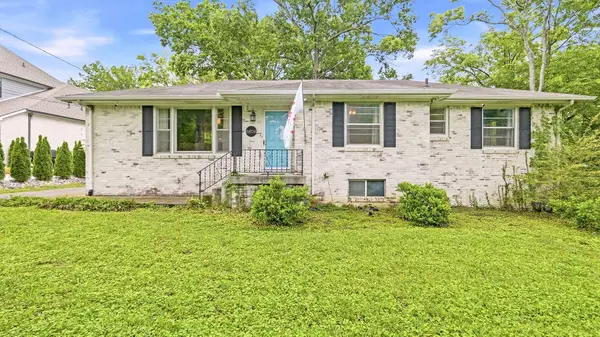 6808 Fleetwood Dr, Nashville, TN 37205
