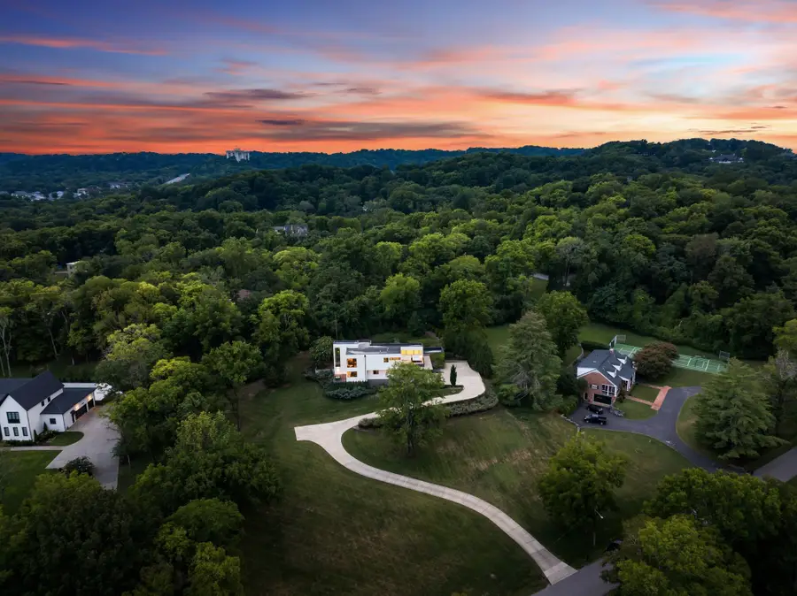 6321 E Valley Rd, Nashville, TN 37205 - #2