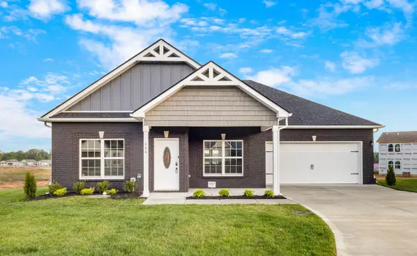 1220 Mourning Cloak Dr, Clarksville, TN 37043
