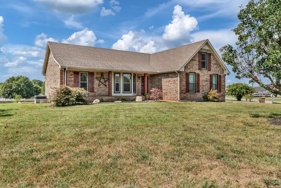 3656 Fieldstone Dr, Clarksville, TN 37040 - #3