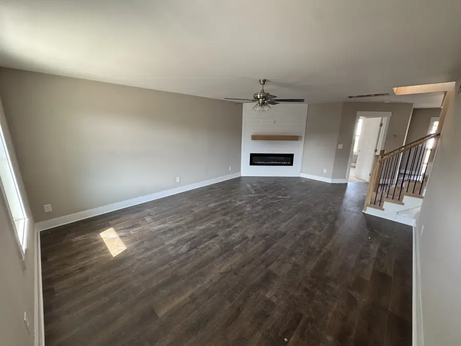 253 Ardell Dr, Clarksville, TN 37040 - #2