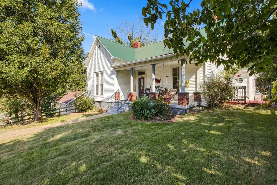 316 E College St, Pulaski, TN 38478 - #3