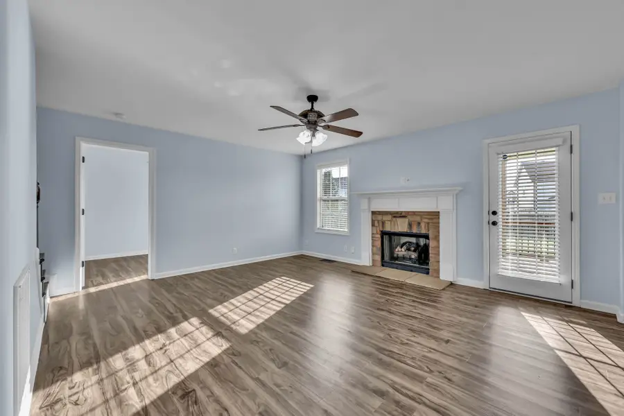 3762 Suiter Rd, Clarksville, TN 37040 - #2