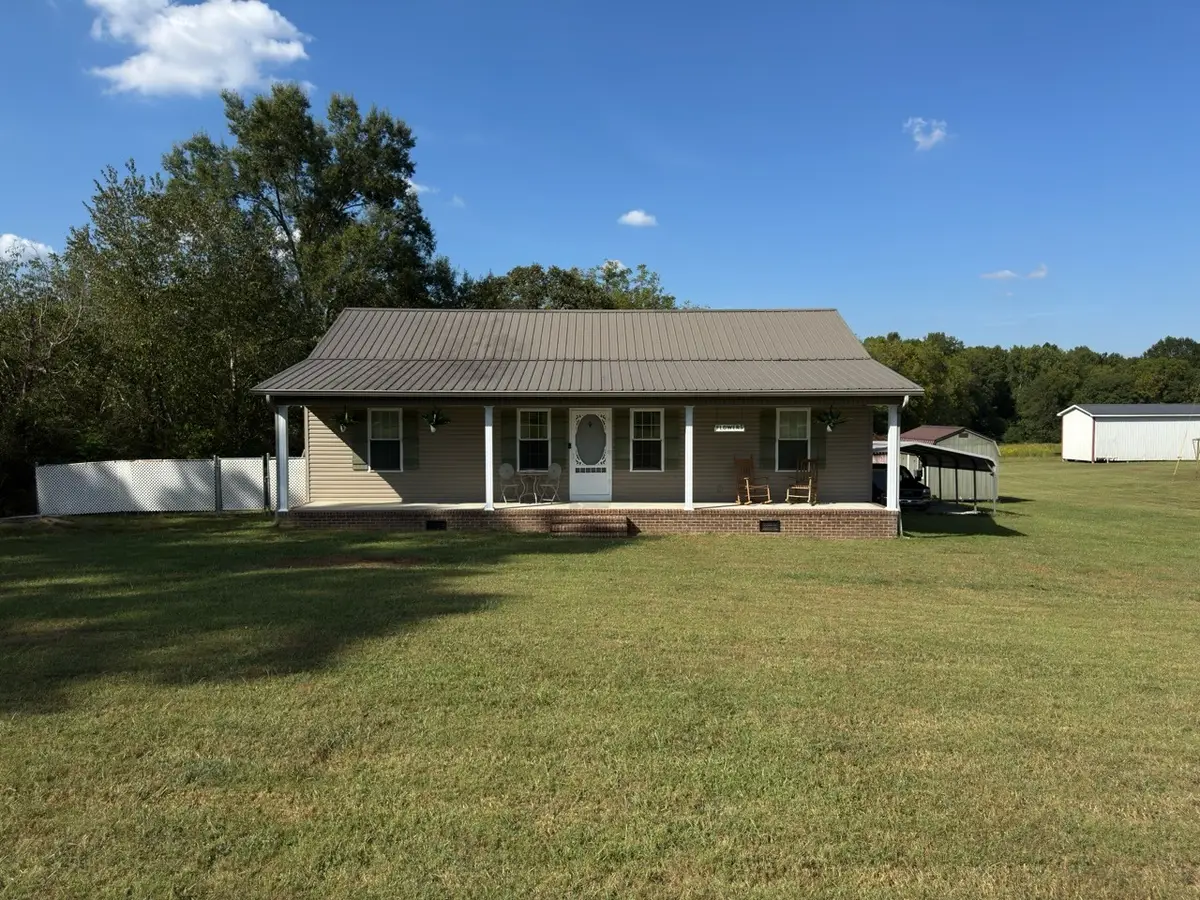 1070 Brown Prater Rd, McMinnville, TN 37110 - #1