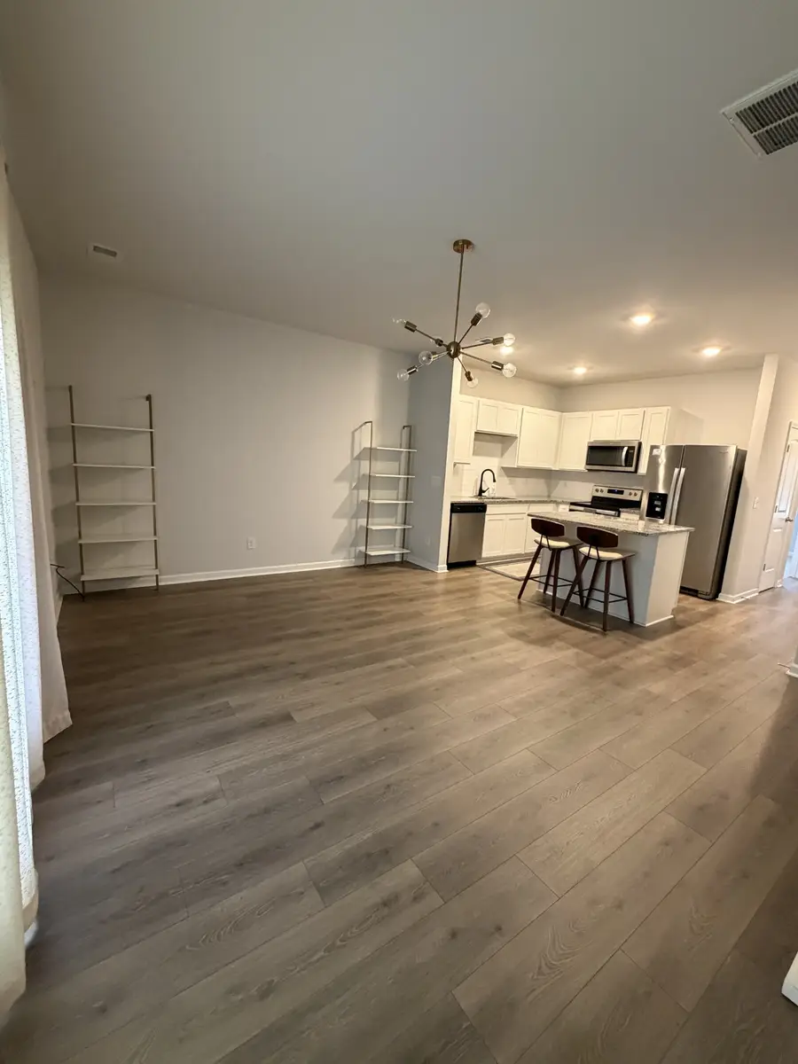705 Dallas Dr, Columbia, TN 38401 - #2