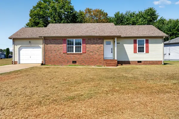 8648 Swale Ct, Oak Grove, KY 42262