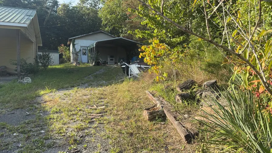 1694 Poplar Dr, Crossville, TN 38571 - #3