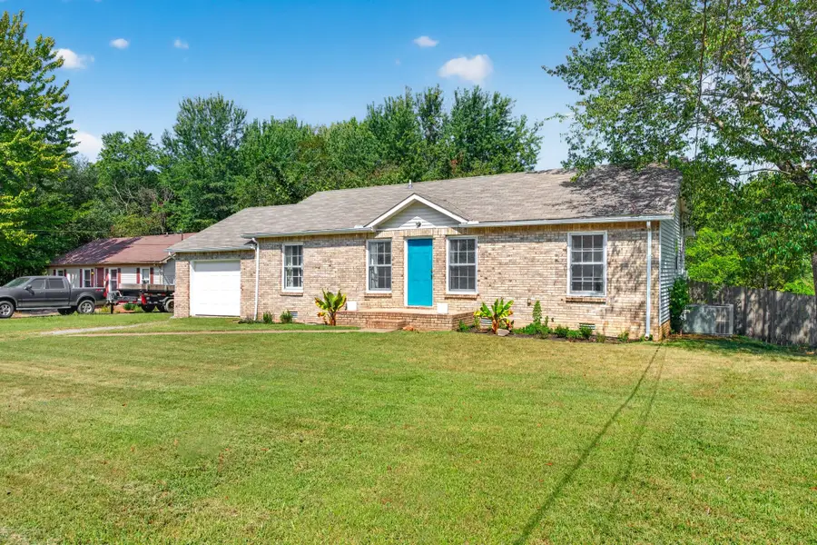 205 Marshall Dr, Clarksville, TN 37042 - #3