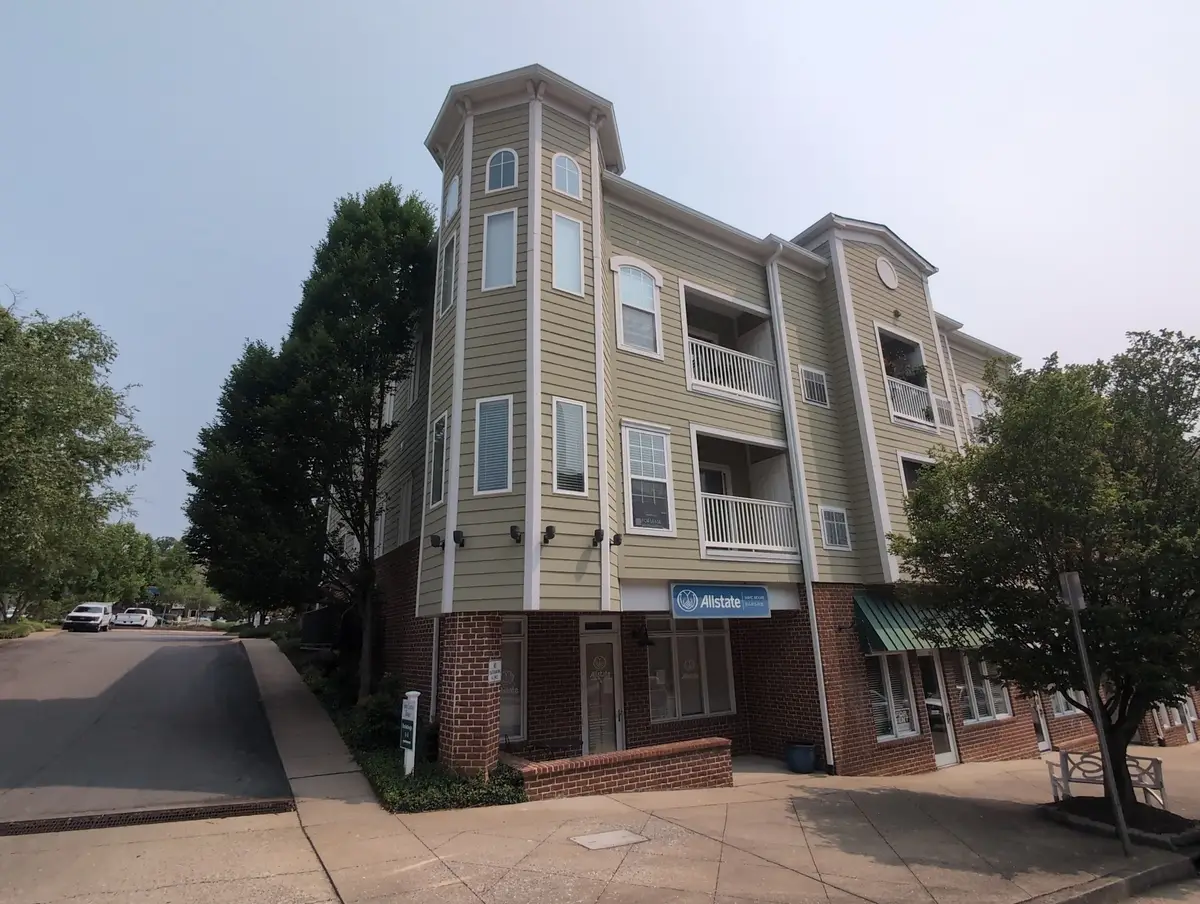 7009 Lenox Village Dr #202, Nashville, TN 37211 - #1