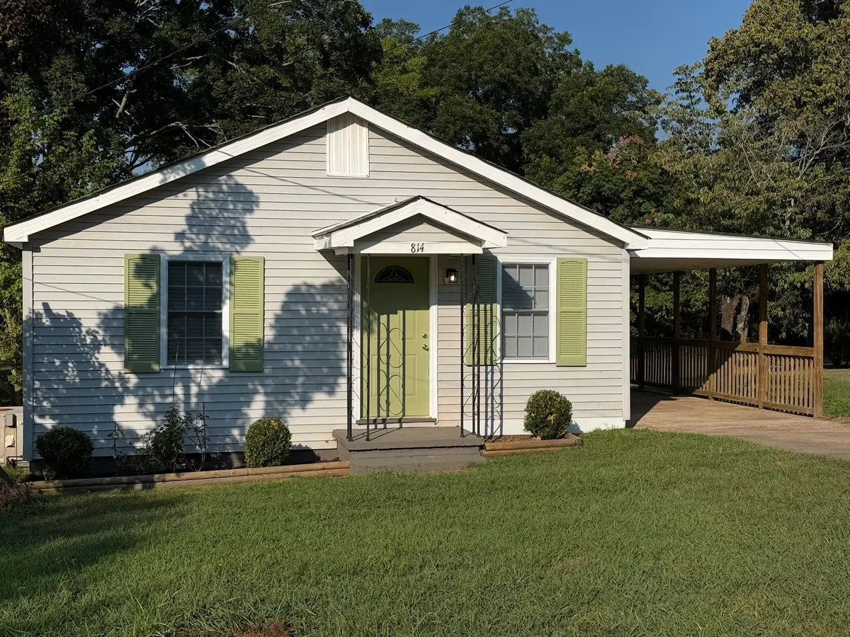 814 S High St, Winchester, TN 37398 - #1