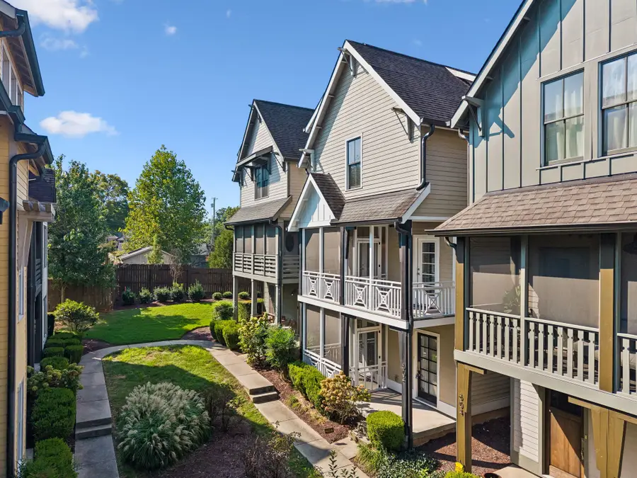 602 Centerpoint Ln, Nashville, TN 37209 - #3