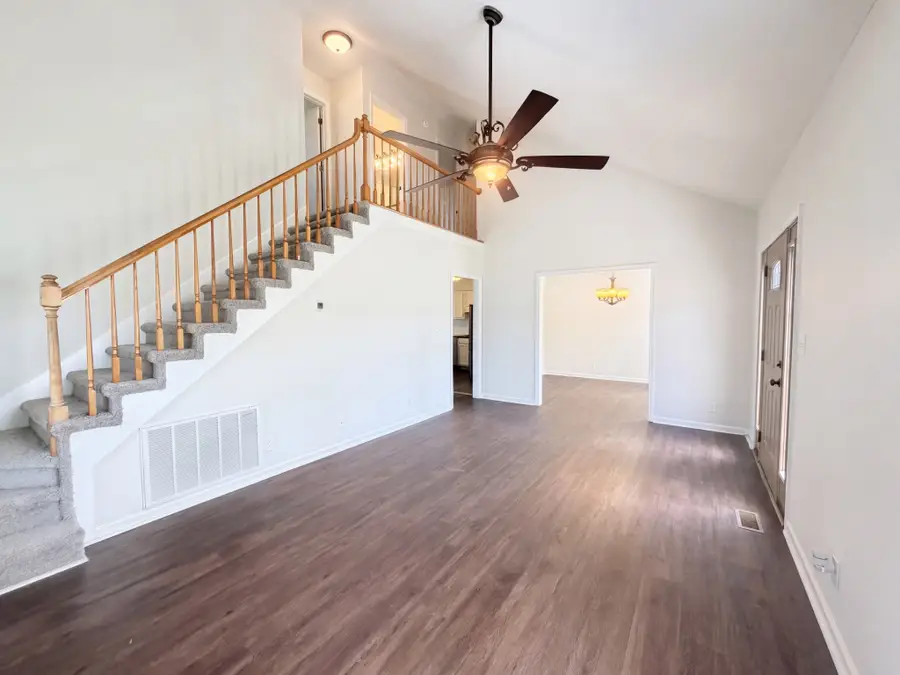 1819 Bourne Cir, Clarksville, TN 37043 - #3