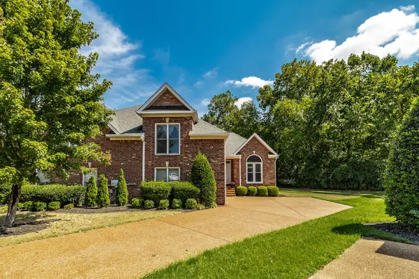 244 Stoners Glen Ct, Hermitage, TN 37076