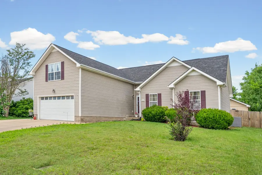 3795 Madeline Ct, Clarksville, TN 37042 - #2