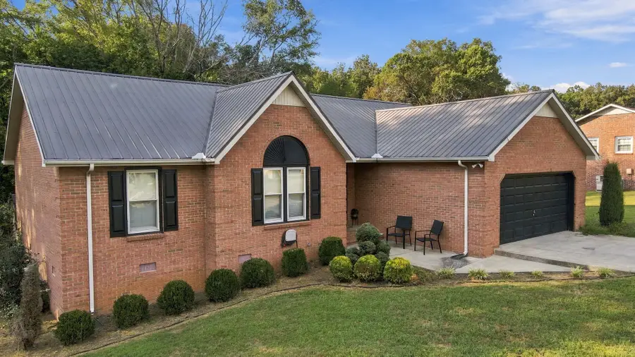 268 Timberlake Dr, Estill Springs, TN 37330 - #2
