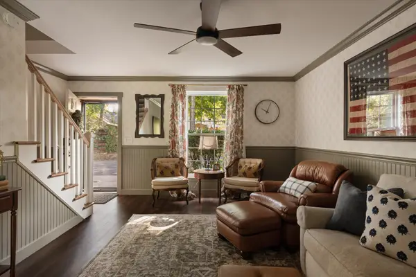 1100 W Main St #F7, Franklin, TN 37064