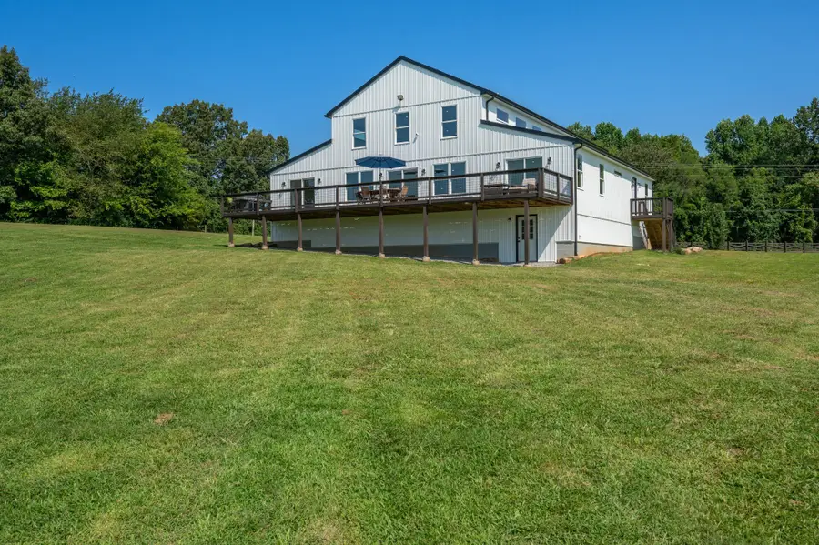702 Starlight Rd, McMinnville, TN 37110 - #2