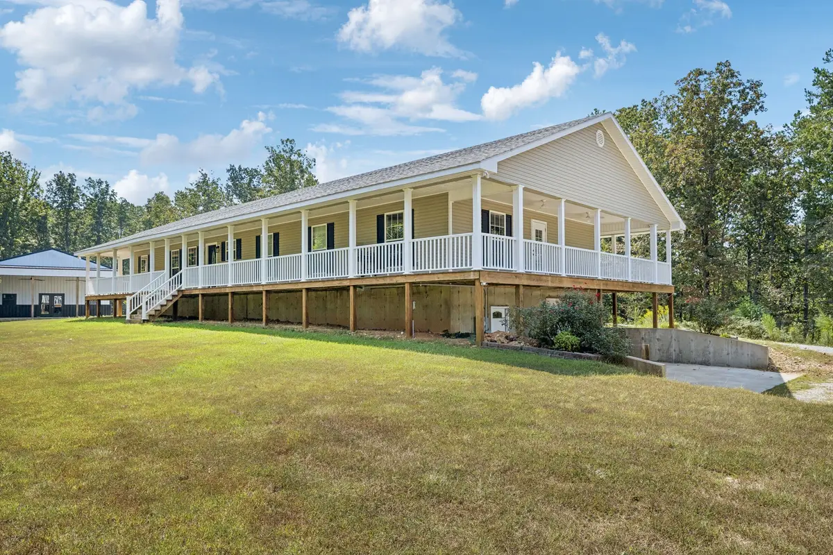 180 Indian Creek Rd, Hohenwald, TN 38462 - #1