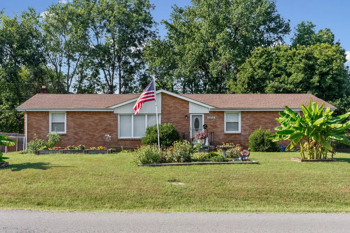 2404 Green Acres Dr, Clarksville, TN 37042 - #1