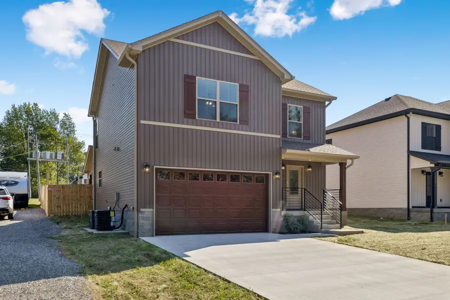 2611 Old Greenbrier Pike, Greenbrier, TN 37073 - #2