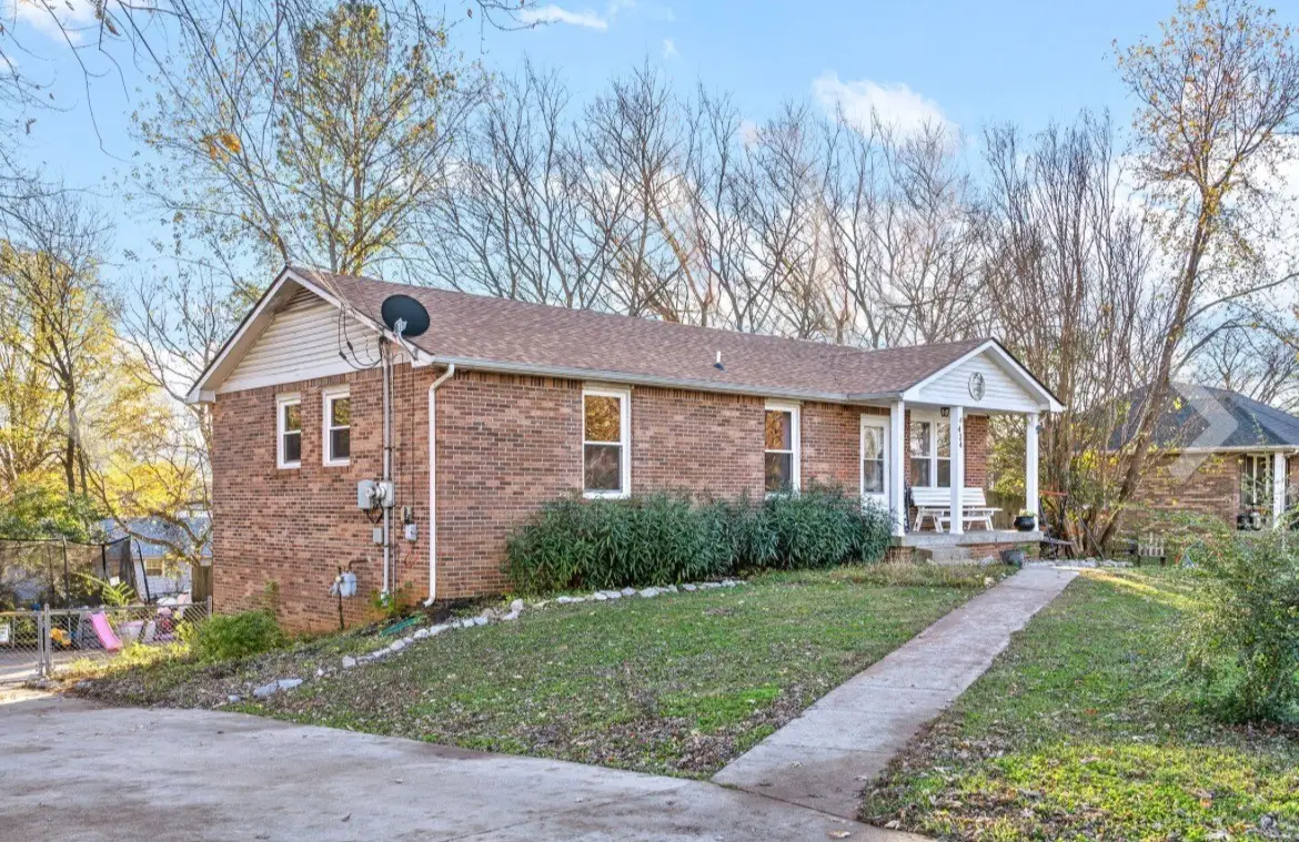 434 Bluff Dr, Clarksville, TN 37043 - #1