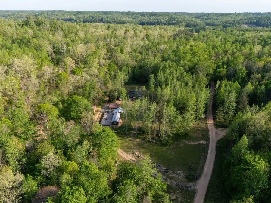 664 Russ Valley Rd, Lobelville, TN 37097 - #2