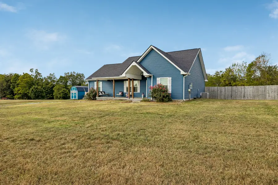 122 Hunters Ln, Westmoreland, TN 37186 - #3