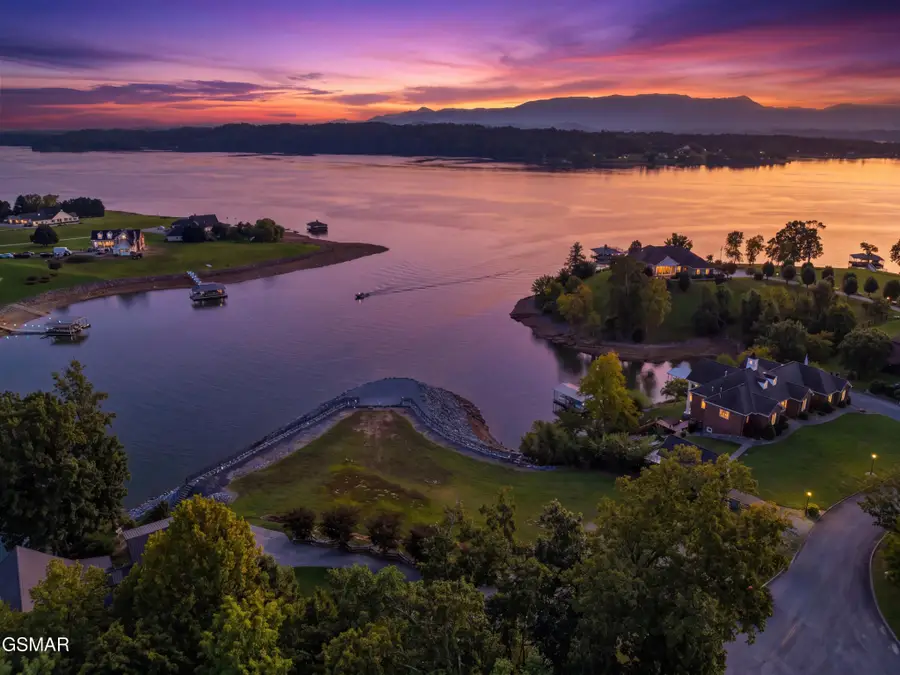 186 Scenic Shores Drive, Dandridge, TN 37725 - #2