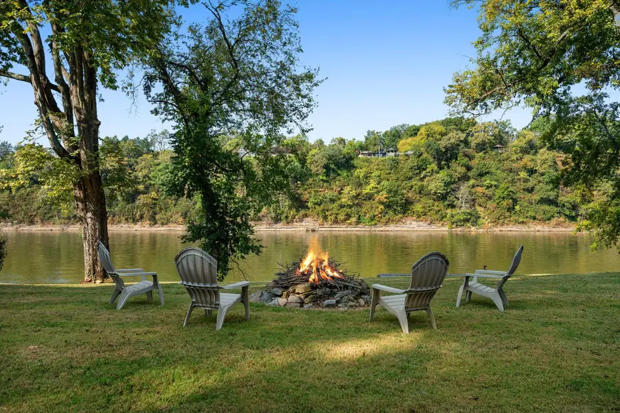 2401 Pennington Bend Rd, Nashville, TN 37214 - #2