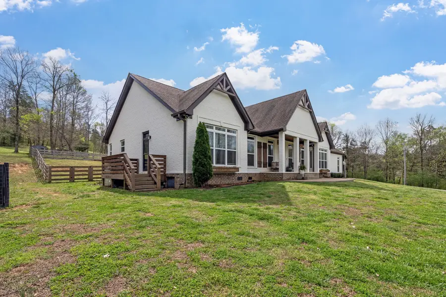 1362 Cliff Amos Rd, Spring Hill, TN 37174 - #2