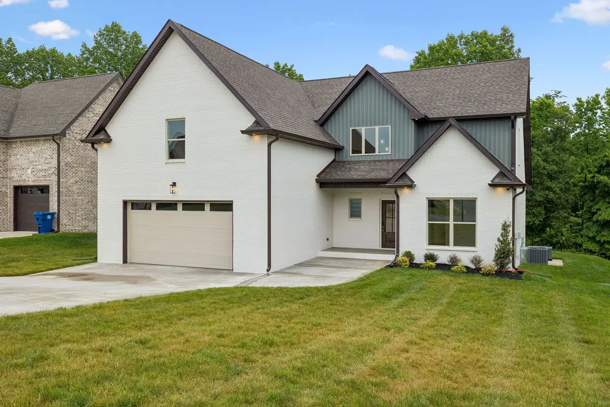 353 Young Lane, Pleasant View, TN 37146 - #1