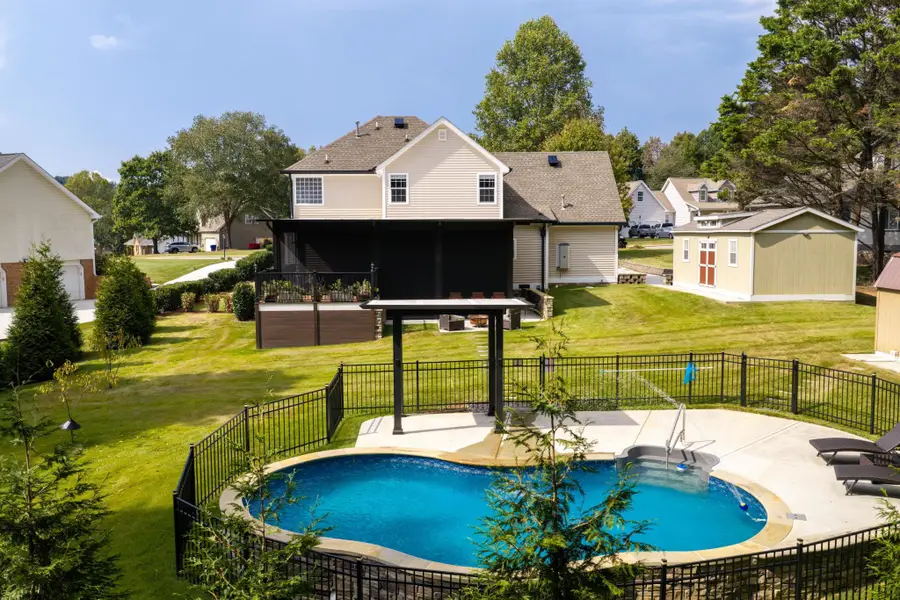 8912 Grey Mountain Drive, Ooltewah, TN 37363 - #2