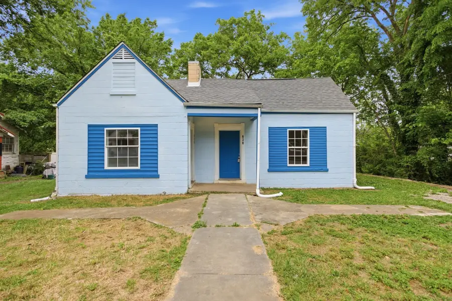 626 Childers St, Pulaski, TN 38478 - #3