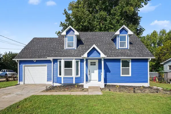 572 Donna Dr, Clarksville, TN 37042