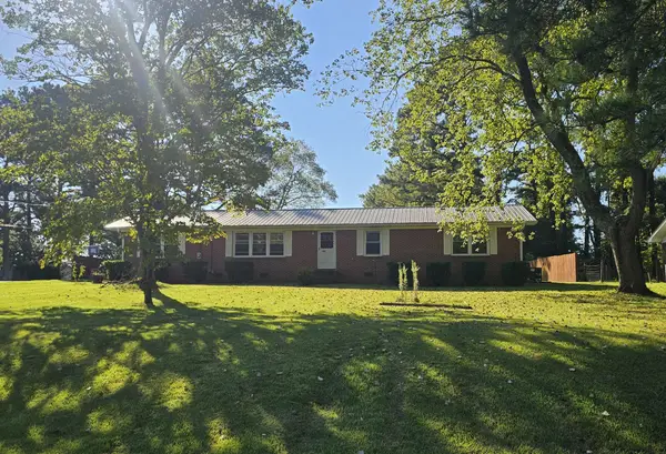 222 Orchard Ln, Winchester, TN 37398