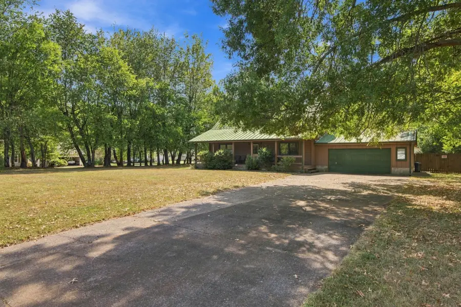 801 Buckeye Ct, Lascassas, TN 37085 - #3