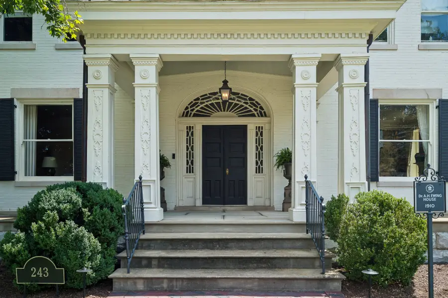 243 3rd Ave S, Franklin, TN 37064 - #2
