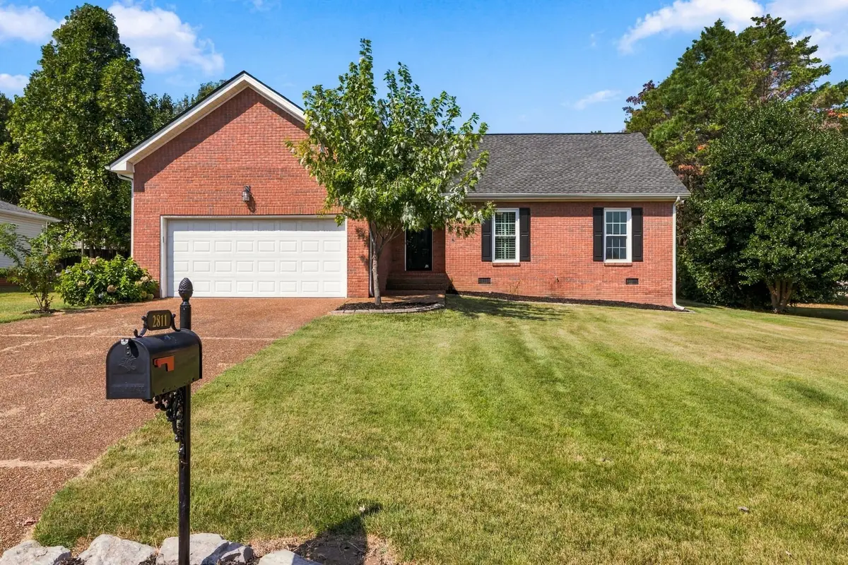 2811 Candlewicke Dr, Spring Hill, TN 37174 - #1
