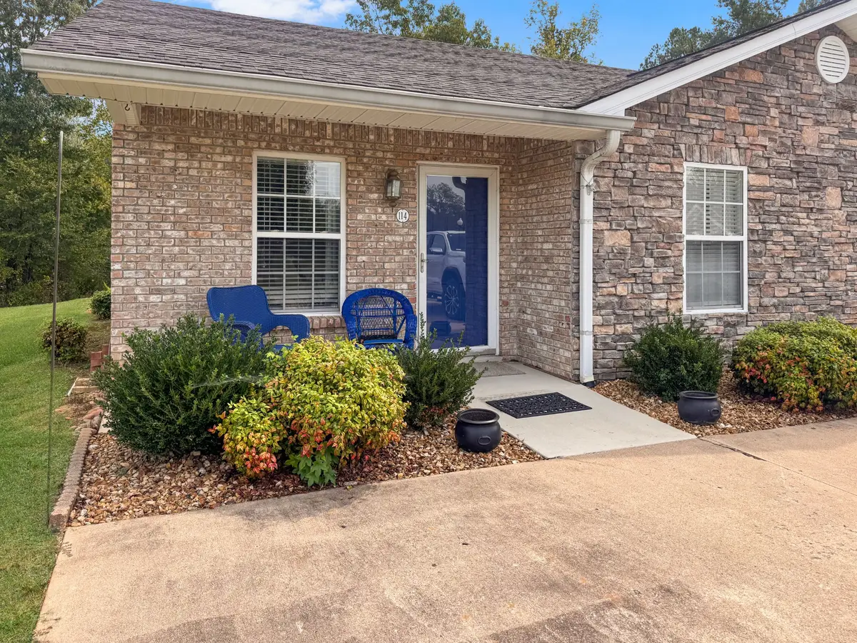 114 Colson Village Ct, Dover, TN 37058 - #1
