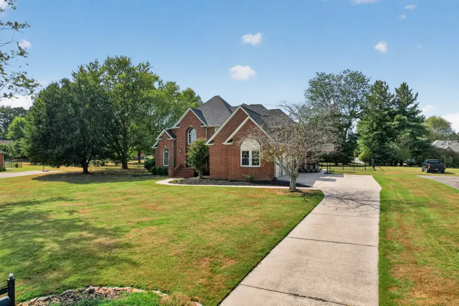 105 Fairways Blvd N, Tullahoma, TN 37388 - #3