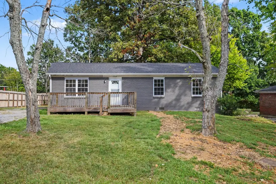1706 Woodside Dr, Springfield, TN 37172 - #2
