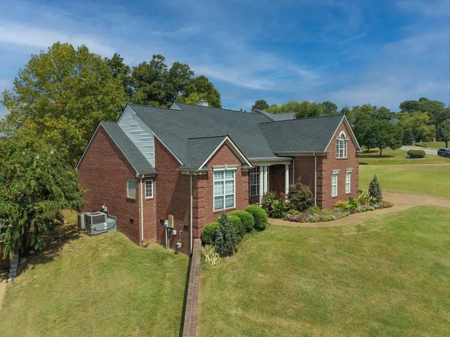 104 Windham Dr, Hendersonville, TN 37075 - #2