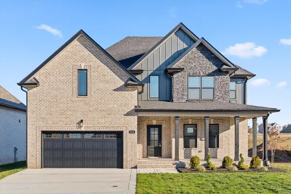 809 Willowicke Dr, Clarksville, TN 37043