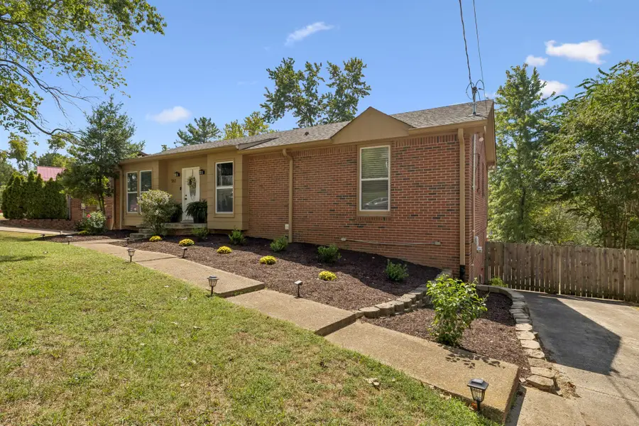 513 Tobylynn Dr, Nashville, TN 37211 - #2