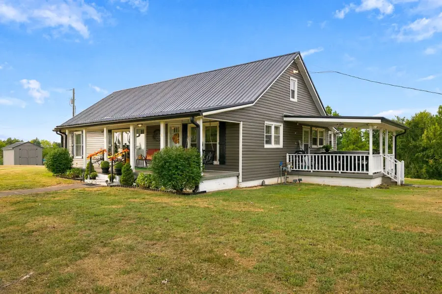 2412 Maysville Rd, Dickson, TN 37055 - #2