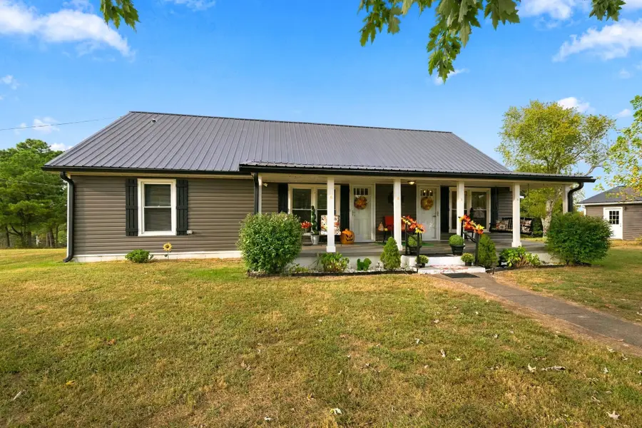 2412 Maysville Rd, Dickson, TN 37055 - #3