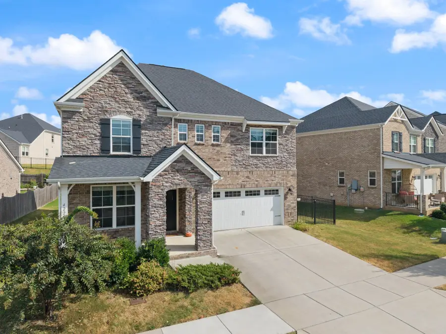4229 Magnolia Farms Dr, Hermitage, TN 37076 - #2